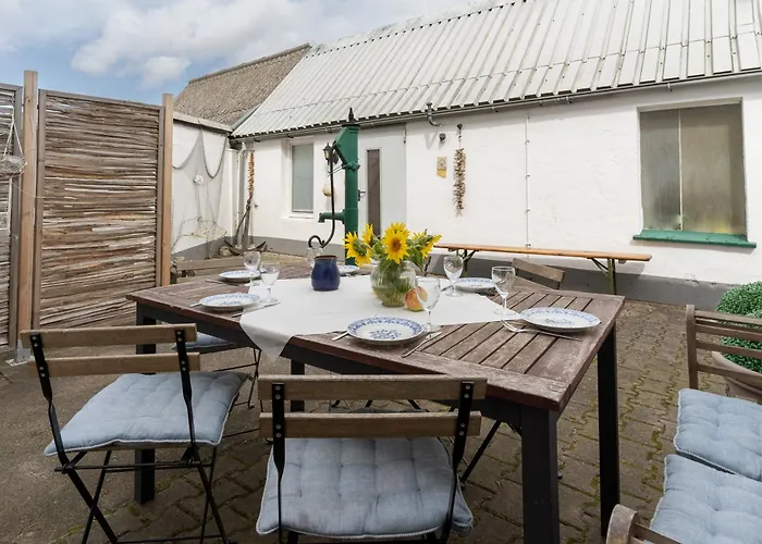 度假居 Fischerhaus 2, Ostsee, 5 Min. Zum Strand, 8 Pers. Kröslin