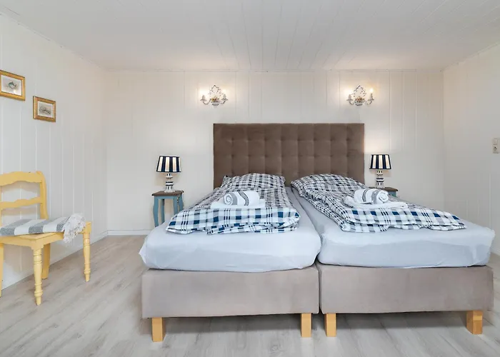 Fischerhaus 2, Ostsee, 5 Min. Zum Strand, 8 Pers. Kröslin